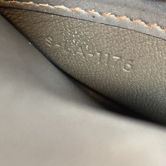 Celine Trotteur Small Grey Smooth Calfskin Leather Crossbody Bag - Picture 13 of 14